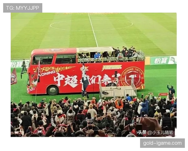 足球杯赛战火重燃：各队状态回升，全力冲击冠军荣耀