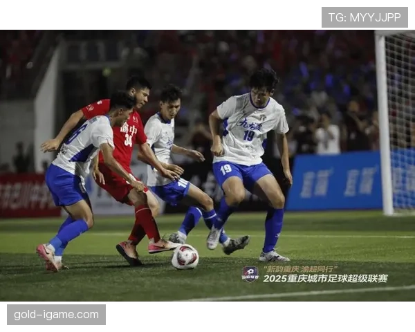 足球超级星状态回暖，赛场精彩瞬间引爆球迷热议