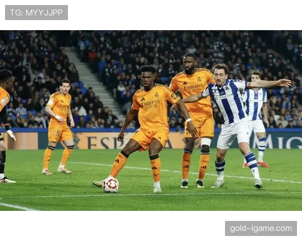 楚阿梅尼闪耀赛场，关键表现助球队迈向辉煌