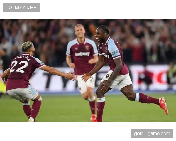 迪马利亚状态回暖，助力球队逆转战局表现稳健